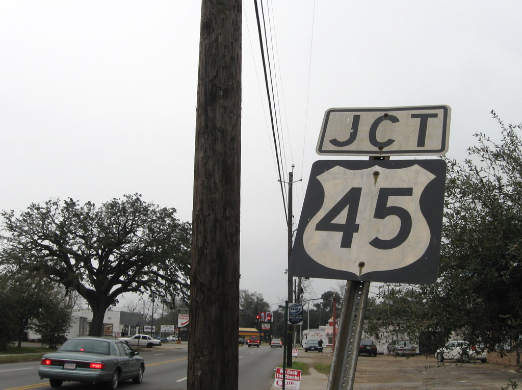 Older style U.S. 45 shield assembly posted along South Craft Highway in Prichard.