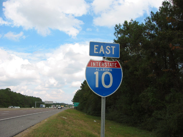 Eastbound Interstate 10 between Exits 17 and 20.