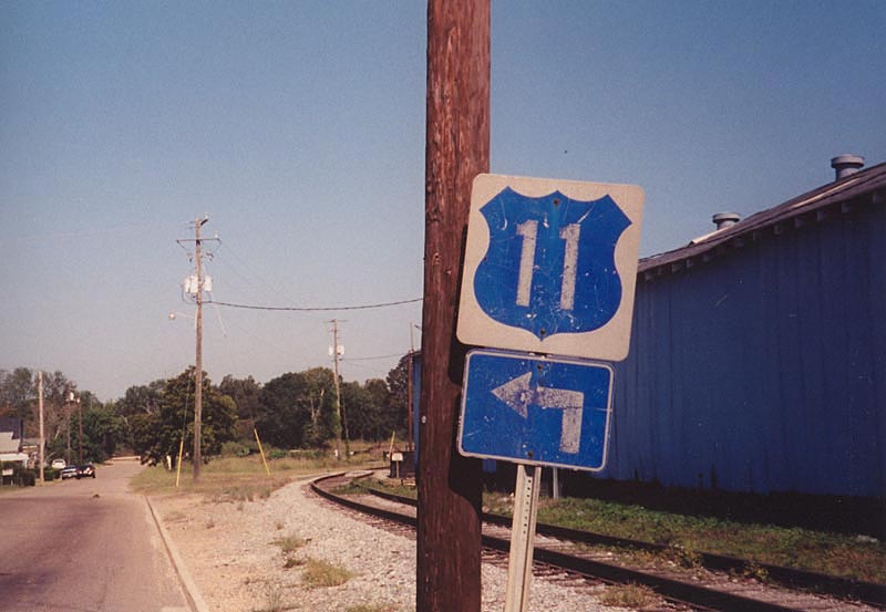 The last blue 11 shield in Mississippi. Found in Hattiesburg, and was replaced by July, 2008. First Last two by Levente Jakab, 9/9/2006.