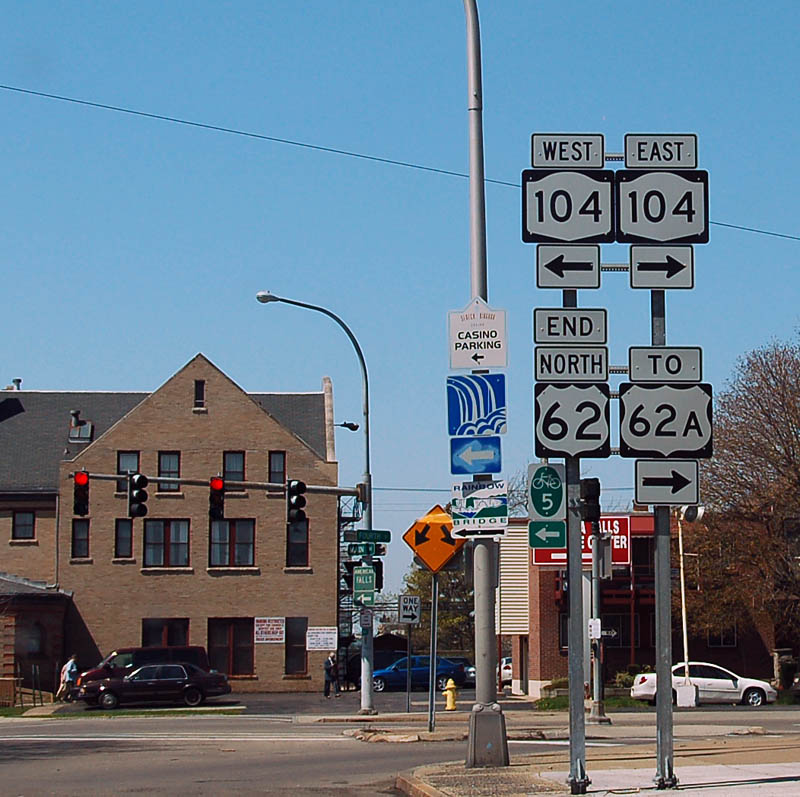 End of US-62 in Niagara Falls.  The US-62A shield is an error: it was state route 62A until 2006, when it was re-designated to Business US-62.  NY-104 (correctly signed) is former US-104.